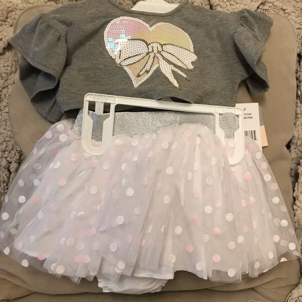 Pippa & Julie set